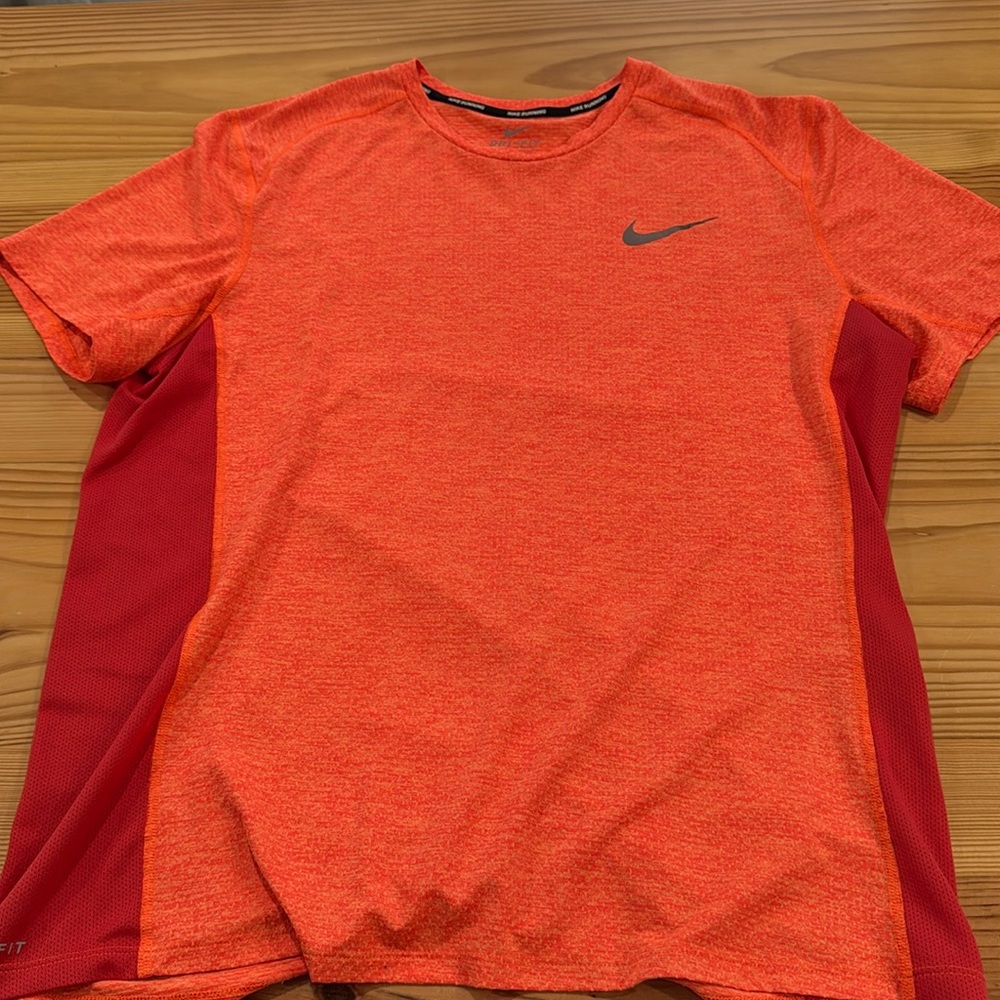 Nike dri-fit tshirt size XL